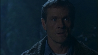 ROSWELL_-_E1X12_INTO_THE_WOODS_429.jpg