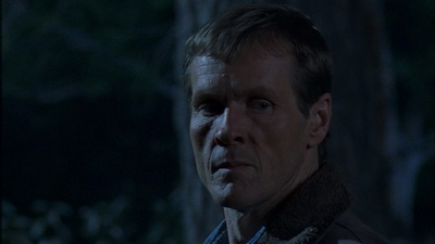 ROSWELL_-_E1X12_INTO_THE_WOODS_432.jpg