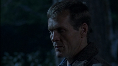 ROSWELL_-_E1X12_INTO_THE_WOODS_438.jpg