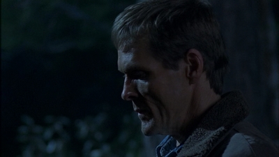 ROSWELL_-_E1X12_INTO_THE_WOODS_441.jpg