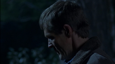 ROSWELL_-_E1X12_INTO_THE_WOODS_443.jpg