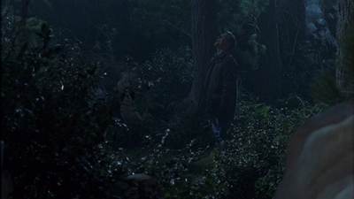 ROSWELL_-_E1X12_INTO_THE_WOODS_453.jpg