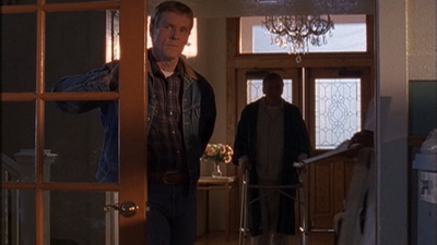 ROSWELL_-_E1X12_INTO_THE_WOODS_475.jpg