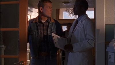 ROSWELL_-_E1X12_INTO_THE_WOODS_480.jpg