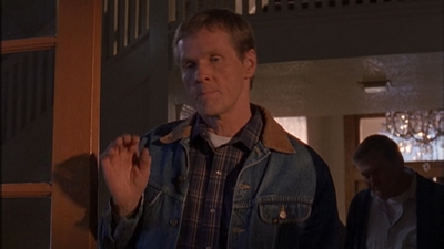 ROSWELL_-_E1X12_INTO_THE_WOODS_510.jpg