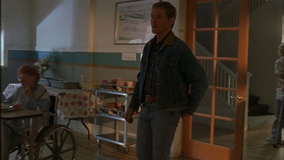 ROSWELL_-_E1X12_INTO_THE_WOODS_519.jpg