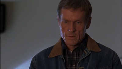 ROSWELL_-_E1X12_INTO_THE_WOODS_538.jpg