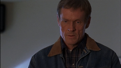 ROSWELL_-_E1X12_INTO_THE_WOODS_540.jpg