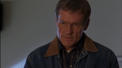 ROSWELL_-_E1X12_INTO_THE_WOODS_547.jpg