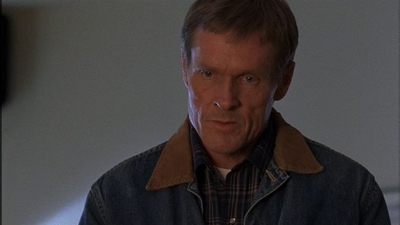 ROSWELL_-_E1X12_INTO_THE_WOODS_550.jpg