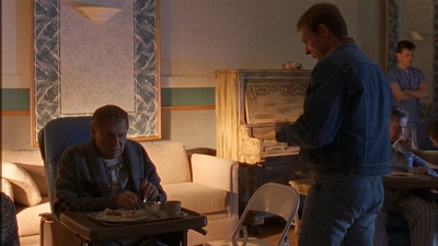 ROSWELL_-_E1X12_INTO_THE_WOODS_560.jpg