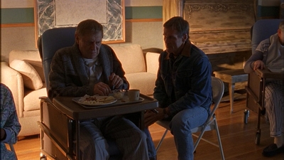 ROSWELL_-_E1X12_INTO_THE_WOODS_565.jpg