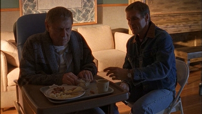 ROSWELL_-_E1X12_INTO_THE_WOODS_578.jpg