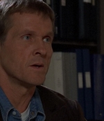 ROSWELL_-_E1X12_INTO_THE_WOODS_108.jpg
