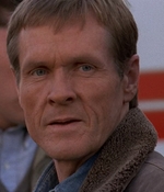 ROSWELL_-_E1X12_INTO_THE_WOODS_172.jpg