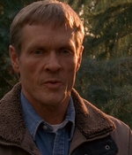 ROSWELL_-_E1X12_INTO_THE_WOODS_247.jpg
