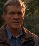ROSWELL_-_E1X12_INTO_THE_WOODS_249.jpg