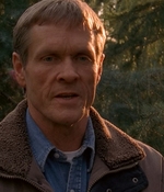 ROSWELL_-_E1X12_INTO_THE_WOODS_250.jpg