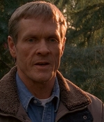ROSWELL_-_E1X12_INTO_THE_WOODS_251.jpg