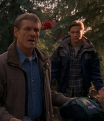 ROSWELL_-_E1X12_INTO_THE_WOODS_257.jpg
