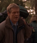 ROSWELL_-_E1X12_INTO_THE_WOODS_278.jpg