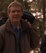 ROSWELL_-_E1X12_INTO_THE_WOODS_280.jpg