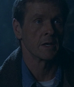 ROSWELL_-_E1X12_INTO_THE_WOODS_421.jpg