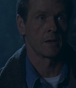 ROSWELL_-_E1X12_INTO_THE_WOODS_422.jpg