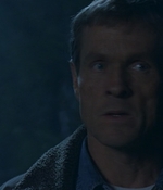 ROSWELL_-_E1X12_INTO_THE_WOODS_426.jpg