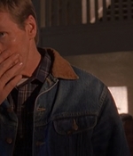ROSWELL_-_E1X12_INTO_THE_WOODS_512.jpg