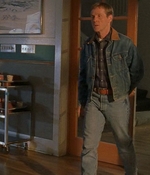 ROSWELL_-_E1X12_INTO_THE_WOODS_516.jpg