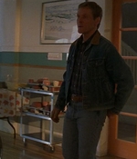 ROSWELL_-_E1X12_INTO_THE_WOODS_519.jpg