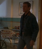 ROSWELL_-_E1X12_INTO_THE_WOODS_520.jpg