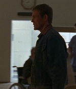 ROSWELL_-_E1X12_INTO_THE_WOODS_524.jpg