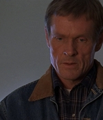ROSWELL_-_E1X12_INTO_THE_WOODS_542.jpg