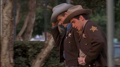 ROSWELL_-_E1X13_THE_CONVENTION_011.jpg