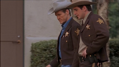 ROSWELL_-_E1X13_THE_CONVENTION_018.jpg