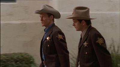 ROSWELL_-_E1X13_THE_CONVENTION_035.jpg
