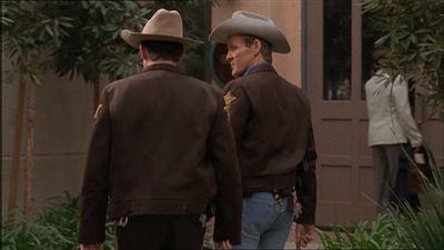 ROSWELL_-_E1X13_THE_CONVENTION_038.jpg