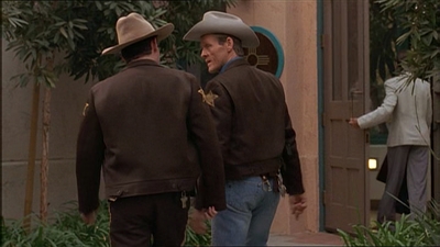 ROSWELL_-_E1X13_THE_CONVENTION_040.jpg