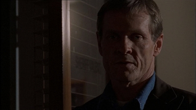 ROSWELL_-_E1X13_THE_CONVENTION_042.jpg