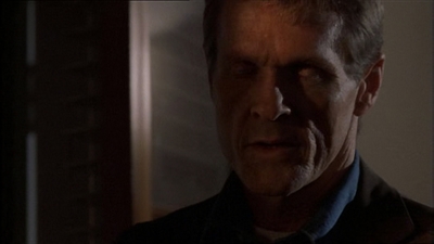 ROSWELL_-_E1X13_THE_CONVENTION_052.jpg