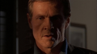 ROSWELL_-_E1X13_THE_CONVENTION_059.jpg