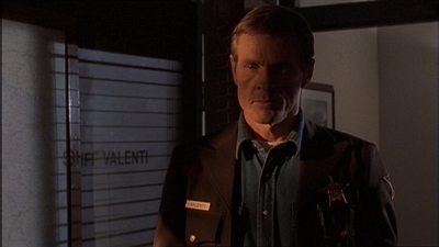 ROSWELL_-_E1X13_THE_CONVENTION_072.jpg