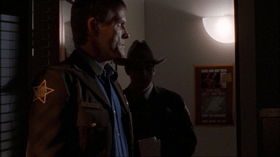 ROSWELL_-_E1X13_THE_CONVENTION_104.jpg