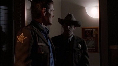 ROSWELL_-_E1X13_THE_CONVENTION_106.jpg