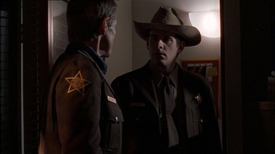 ROSWELL_-_E1X13_THE_CONVENTION_112.jpg