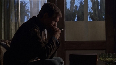 ROSWELL_-_E1X13_THE_CONVENTION_125.jpg