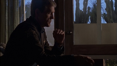 ROSWELL_-_E1X13_THE_CONVENTION_138.jpg
