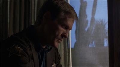 ROSWELL_-_E1X13_THE_CONVENTION_140.jpg